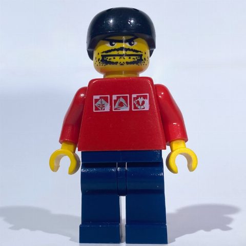 Minifigurka Skateboarder, Red, Black Helmet