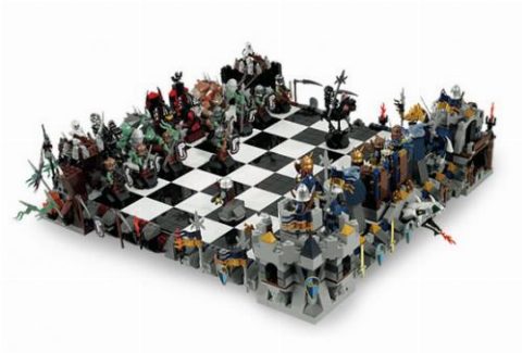 Zestaw LEGO Fantasy Era Castle Giant Chess Set (Castle)