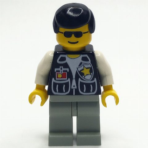 Minifigurka Policeman, Black Vest with Badge and Pockets, Black Hair, Sunglasses