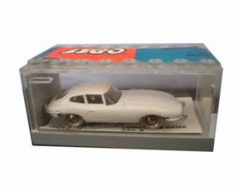 Zestaw LEGO® 1:87 Jaguar E-Type with Garage (System)