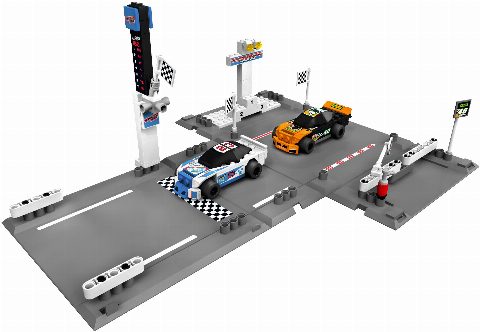 Zestaw LEGO Thunder Raceway (Racers)