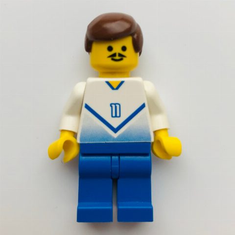 Minifigurka Soccer Player White Torso, Blue Legs #11