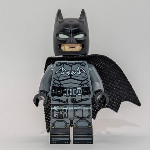 Minifigurka Batman, Dark Bluish Gray Suit, Black Cape and Cowl
