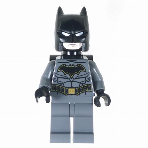 Minifigurka Batman, Dark Bluish Gray Suit, Black Cowl, Neck Bracket with Pin Holes