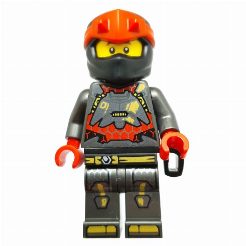Minifigurka Jin, Pearl Titanium Suit