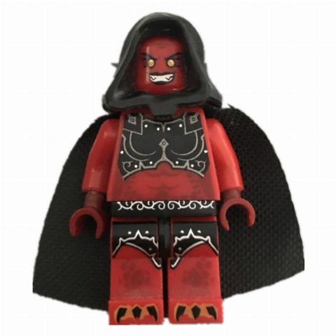 Minifigurka Lavaria with Cape