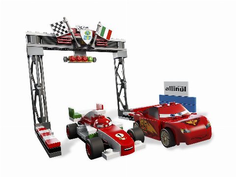 Zestaw LEGO World Grand Prix Racing Rivalry (Cars)