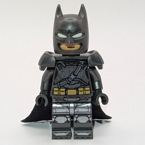 Minifigurka Batman, Pearl Titanium Suit, Black Cape (Synderverse)