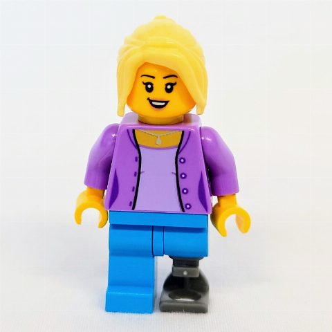 Minifigurka Medium Lavender Torso, Dark Azure Leg, Prosthetic Leg, Bright Light Yellow Hair