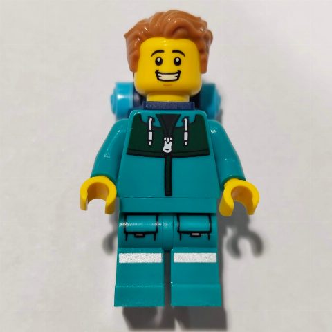 Minifigurka Hiker, Dark Turquoise Tracksuit, Medium Nougat Hair, Backpack