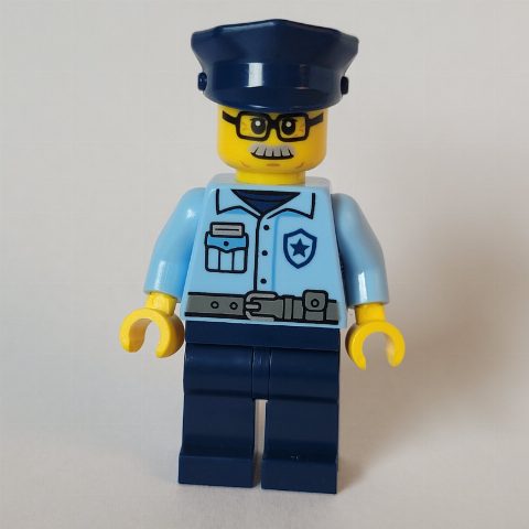 Minifigurka Police Officer, Bright Light Blue Torso, Dark Blue Legs, Dark Blue Cap
