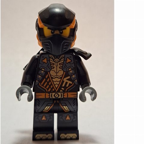 Minifigurka Cole, Black Helmet