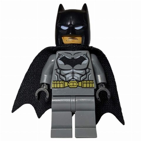 Minifigurka Batman, Dark Bluish Gray Suit, Black Cape and Cowl, Black Head, Dark Bluish Gray Legs, Small Batman Logo