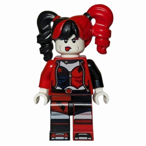 Minifigurka Harley Quinn in Black and Red Jester Outfit, Black/Red Hair