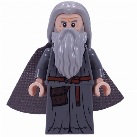 Minifigurka Gandalf the Grey, Light Bluish Grey Hair, Cape
