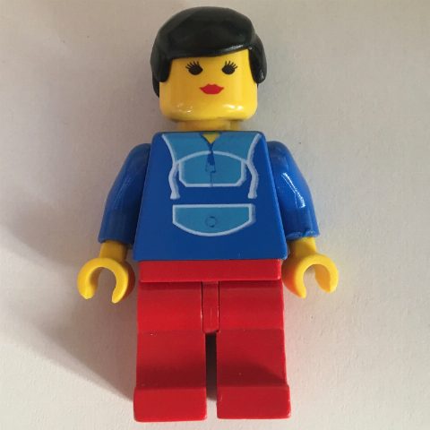 Minifigurka Woman, Blue and Red Jogging Suit, Black Hair