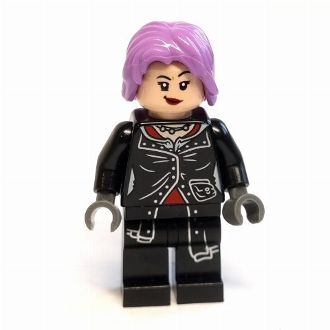 Minifigurka Nymphadora Tonks, Medium Lavender Hair, Closed Jacket