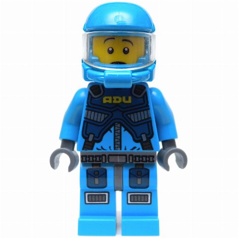 Minifigurka ADU Soldier, Snarl / Surprised, Dark Bluish Gray Hips