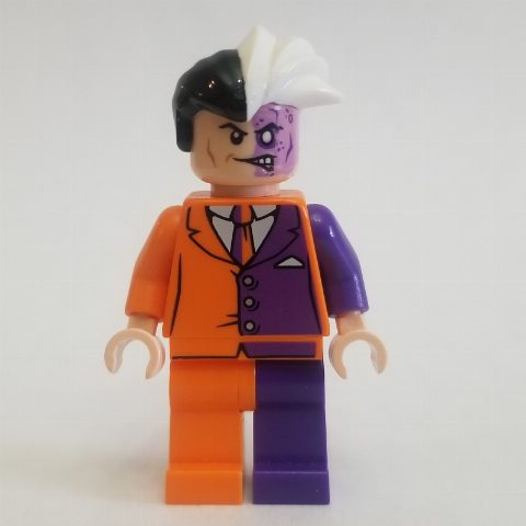 Minifigurka Two-Face in Orange and Purple Suit