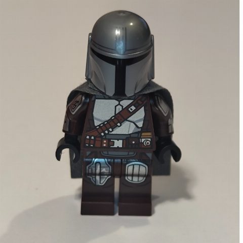 Minifigurka The Mandalorian / Din Djarin, Dark Brown Outfit with Cape, Printed Head