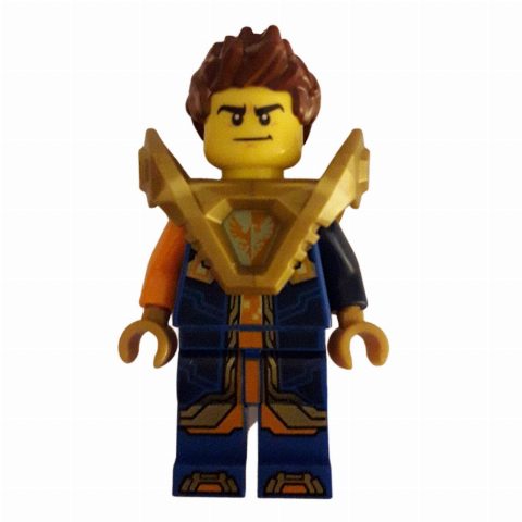 Minifigurka Clay Moorington with Hair and Armor