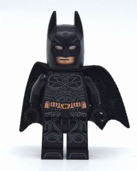 Minifigurka Batman, Black Suit, Black Cape and Cowl, Copper Utility Belt, Printed Legs (Dark Knight Trilogy)