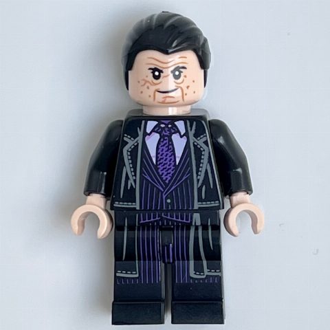 Minifigurka The Penguin, Standard Legs