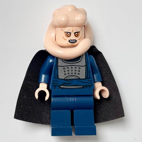 Minifigurka Bib Fortuna, Clenched Teeth, Cape